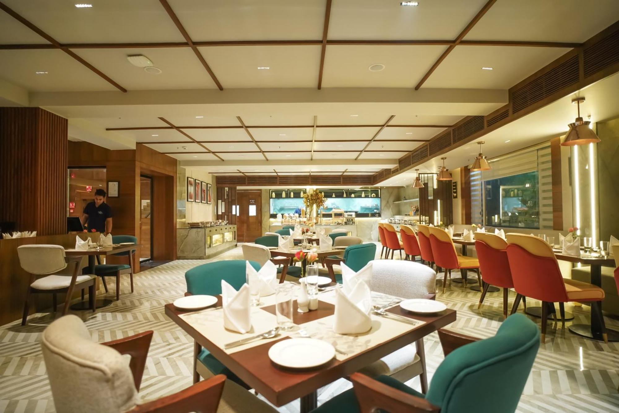 Ishaan Sarovar Portico Deoghar Exteriér fotografie